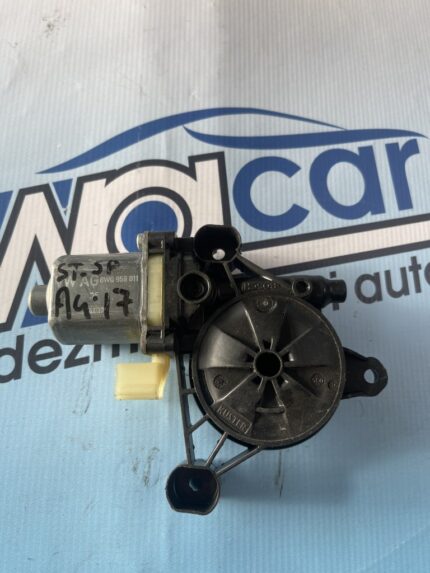 Motoras macara stanga 8w0959811 Audi A4