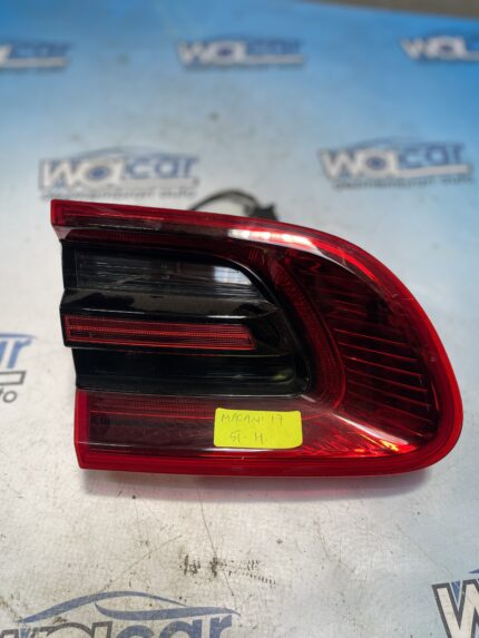 TRIPLA STANGA HAION CU LED-URIPORSCHE MACAN 2017 95B945094F