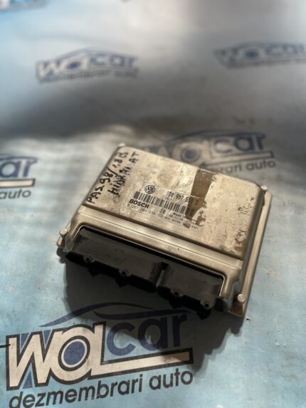 CALCULATOR MOTOR VOLKSWAGEN PASSAT 1.8 COD 8D0907558S
