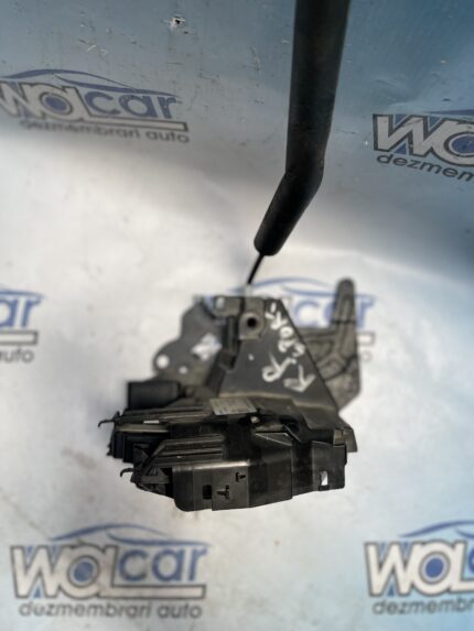 BROASCA USA DREAPTA FATA RANGE ROVER (COD DK62203A28GE)