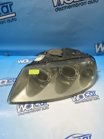 FAR STG VW TOUAREG 2004