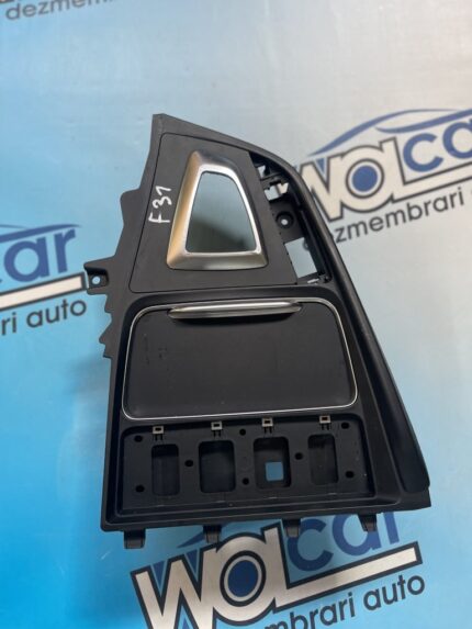 Suport pahare BMW F30 2.0benzină 105495997C