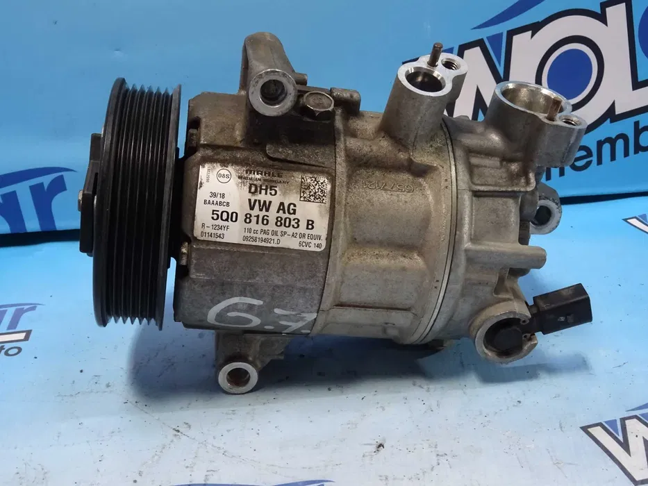 Compresor AC VW Passat B8 2015 5Q0816803B Compresor AC VW Passat B8 2015 5Q0816803B