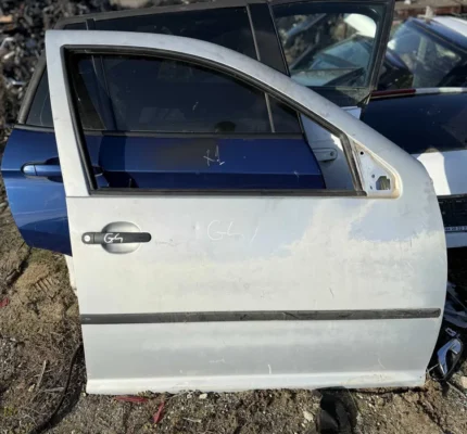 Usa dreapta fata Volkswagen Golf 4
