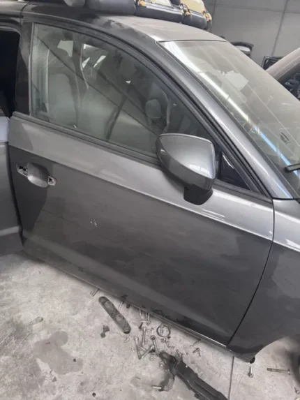 Usa dreapta fata-spate audi a3 8v 2014 hatchback