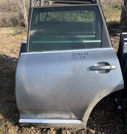 Usa stanga spate Porsche Cayenne 2004