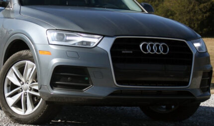 Fata completa Audi Q3 2016