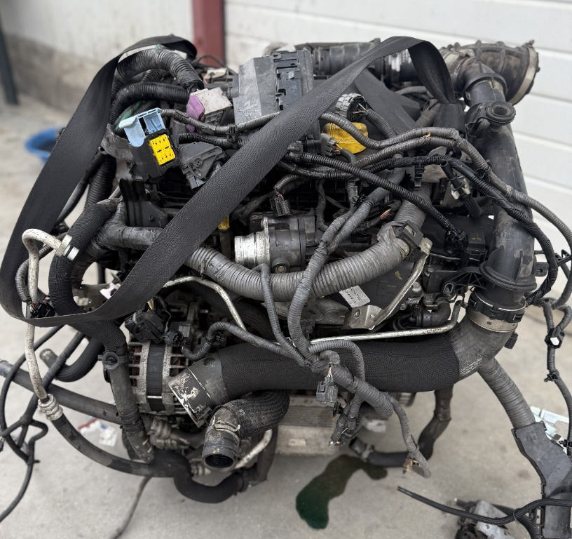 Motor Nissan X-Trail 2017 1.6 d Motor Nissan X-Trail 2017 1.6 d