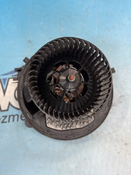 Aeroterma bord Volkswagen Golf 7 5Q1819021H