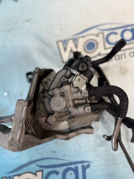Pompa inalte Volkswagen Golf 7 04L130755E